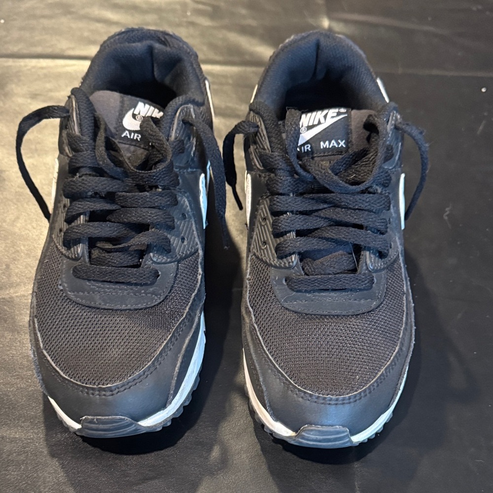 Nike Black & White Air Max Sneakers